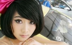 女生迈开腿和男生扑克的区别